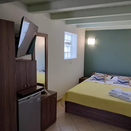 Anassa Deluxe & 스칼라 포타미아스