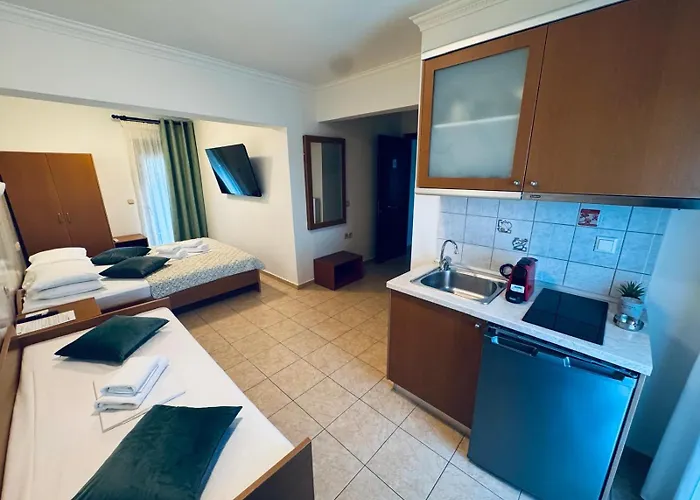 アパートホテル Anassa Deluxe & 3*