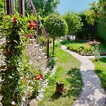 Ξενοδοχείο με διαμερίσματα Anassa Deluxe & 3*