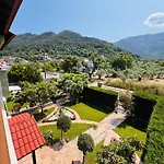 Ξενοδοχείο με διαμερίσματα Anassa Deluxe &