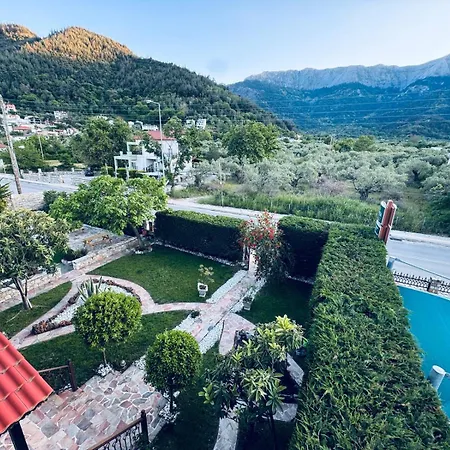 Апарт-отель Anassa Deluxe &