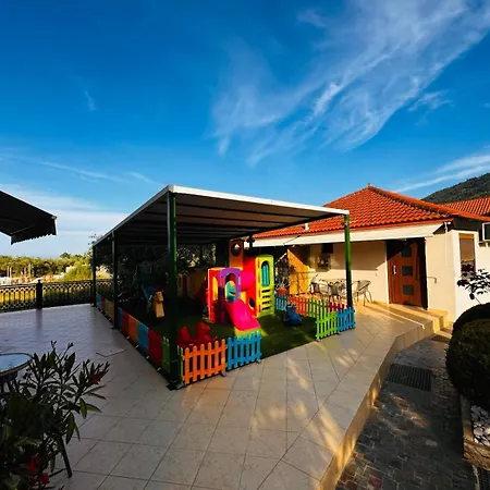 Anassa Deluxe &