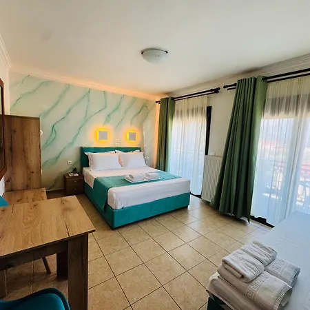 Anassa Deluxe &